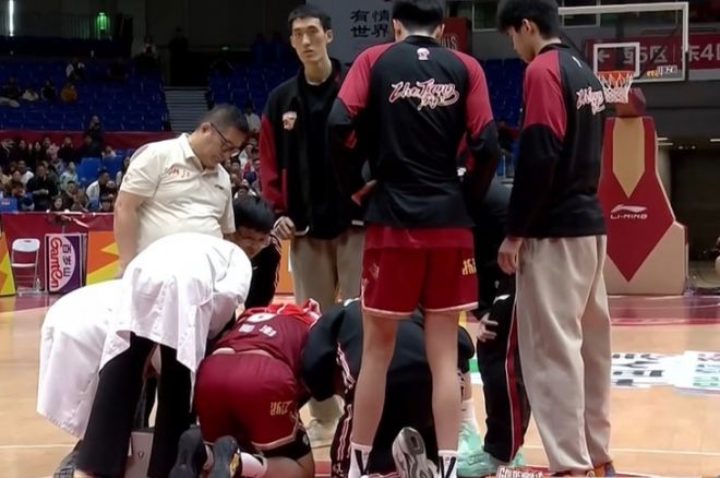 蓝狮平台官方:浙江力克宁波总分1-0:程帅澎14分伤退 约翰逊13+7+4帽超杨瀚森